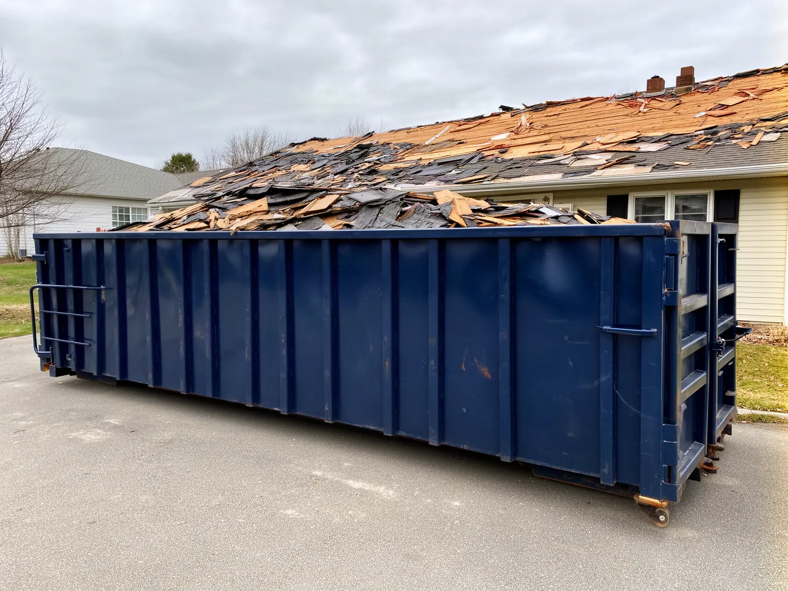 Roll-off dumpster from Castle Bros Dumpster Rental Inc. in Fredericksburg, VA